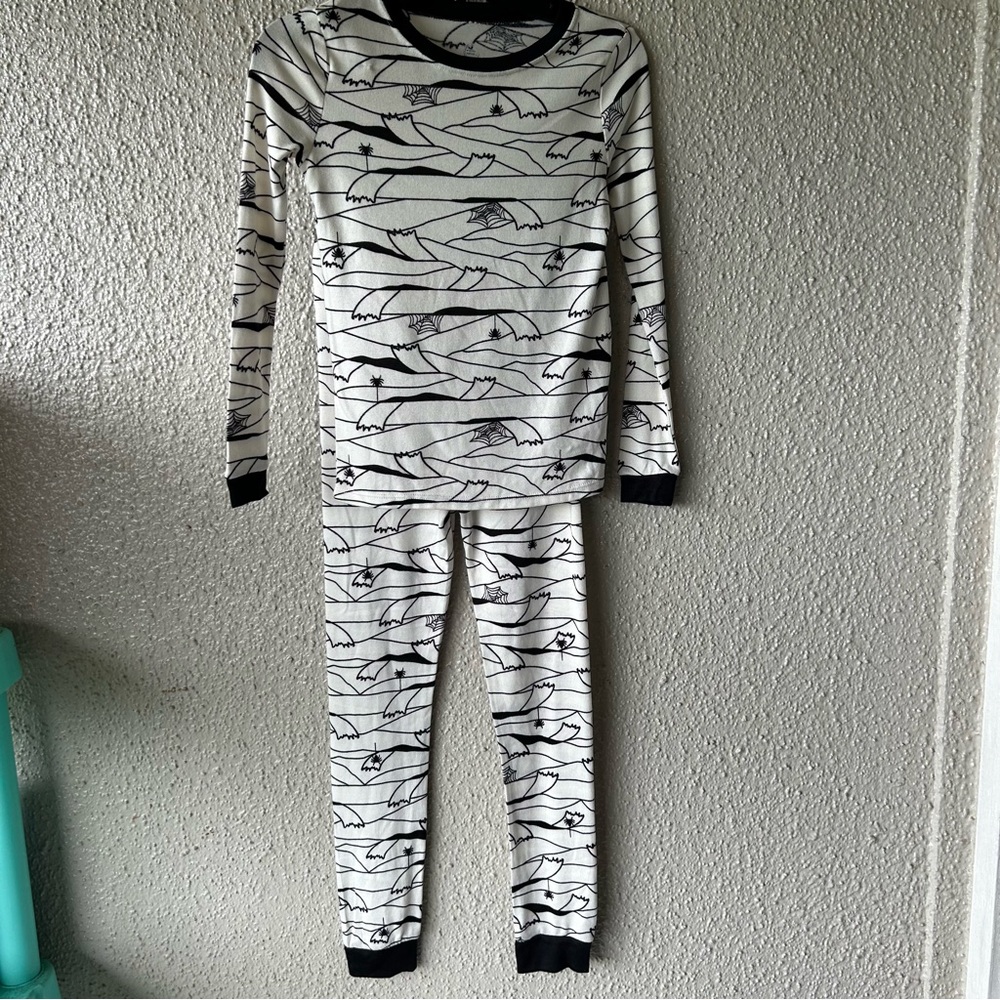 Wonder Nation Mummy Halloween Long Sleeve Top and Pants Sleep Pajama Set Sizes 8